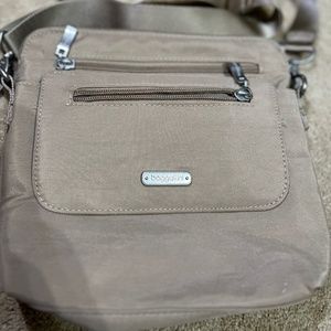 Baggallini Escape Crossbody With RFID Phone Wristlet